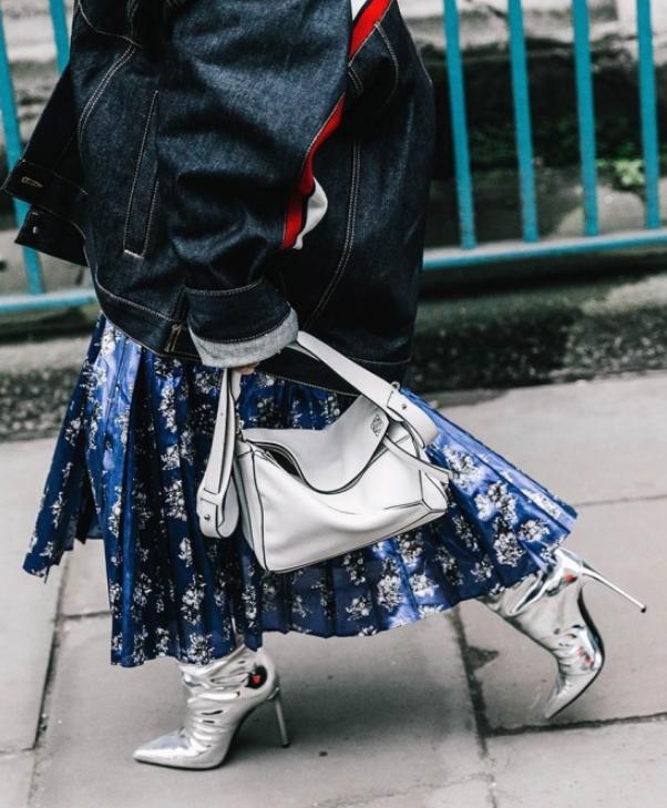 包包里面被口红染色了怎么办,白色的包包染色了怎么办