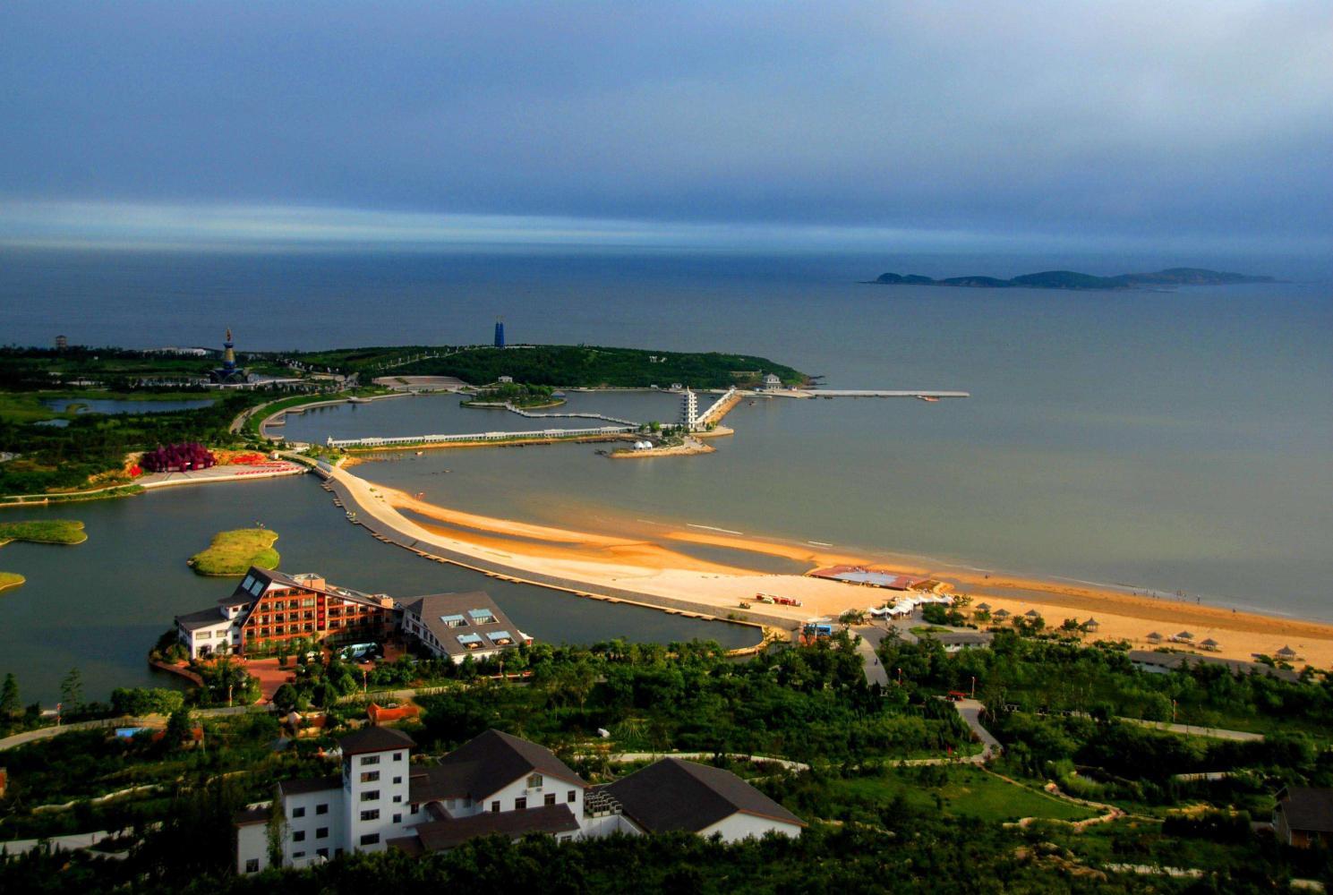 乳山银滩候鸟生活,乳山银滩哪里有鬼城