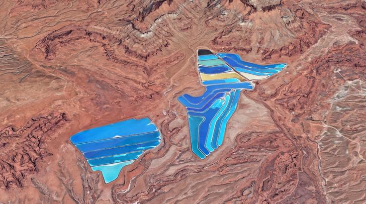 南极发现神秘洞穴图片,谷歌地图上发现的神秘外星人生物