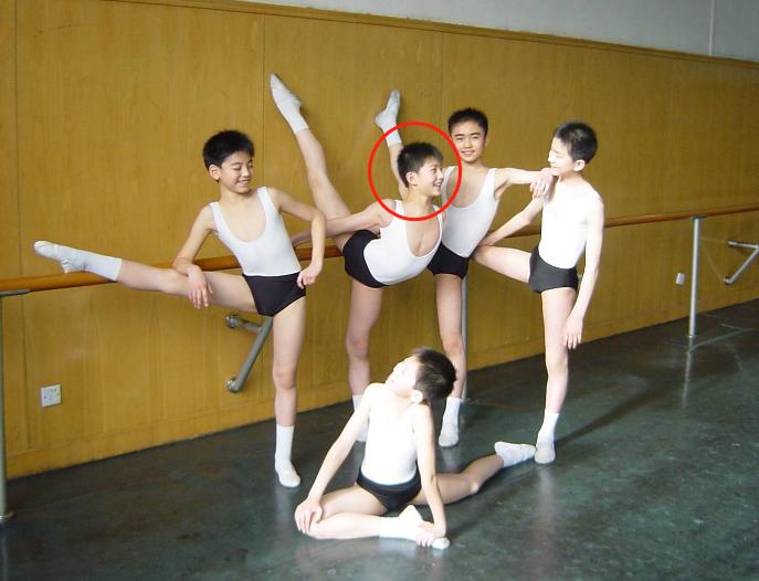 男星发腮发胖,男明星发腮对比