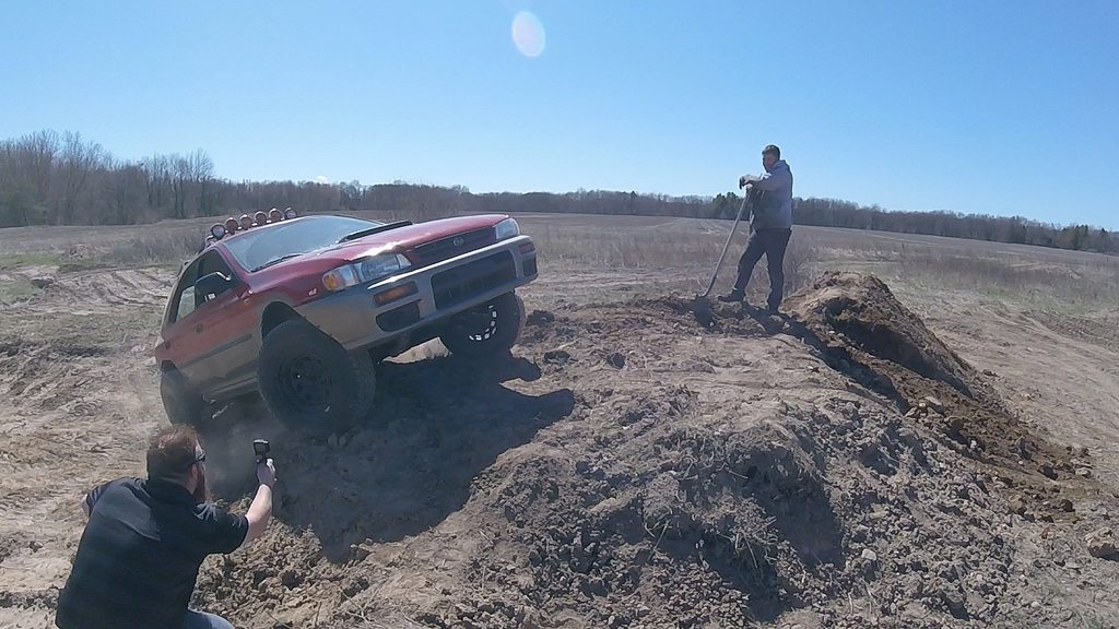 斯巴鲁翼豹2.0r两厢二手能入手吗,2006斯巴鲁翼豹二手多少钱