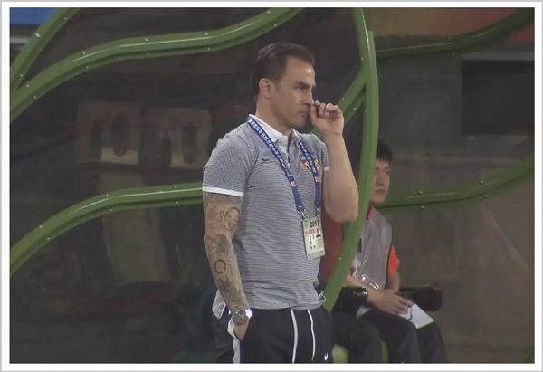 权健老总束昱辉有多少钱,权健束昱辉劳斯莱斯汽车