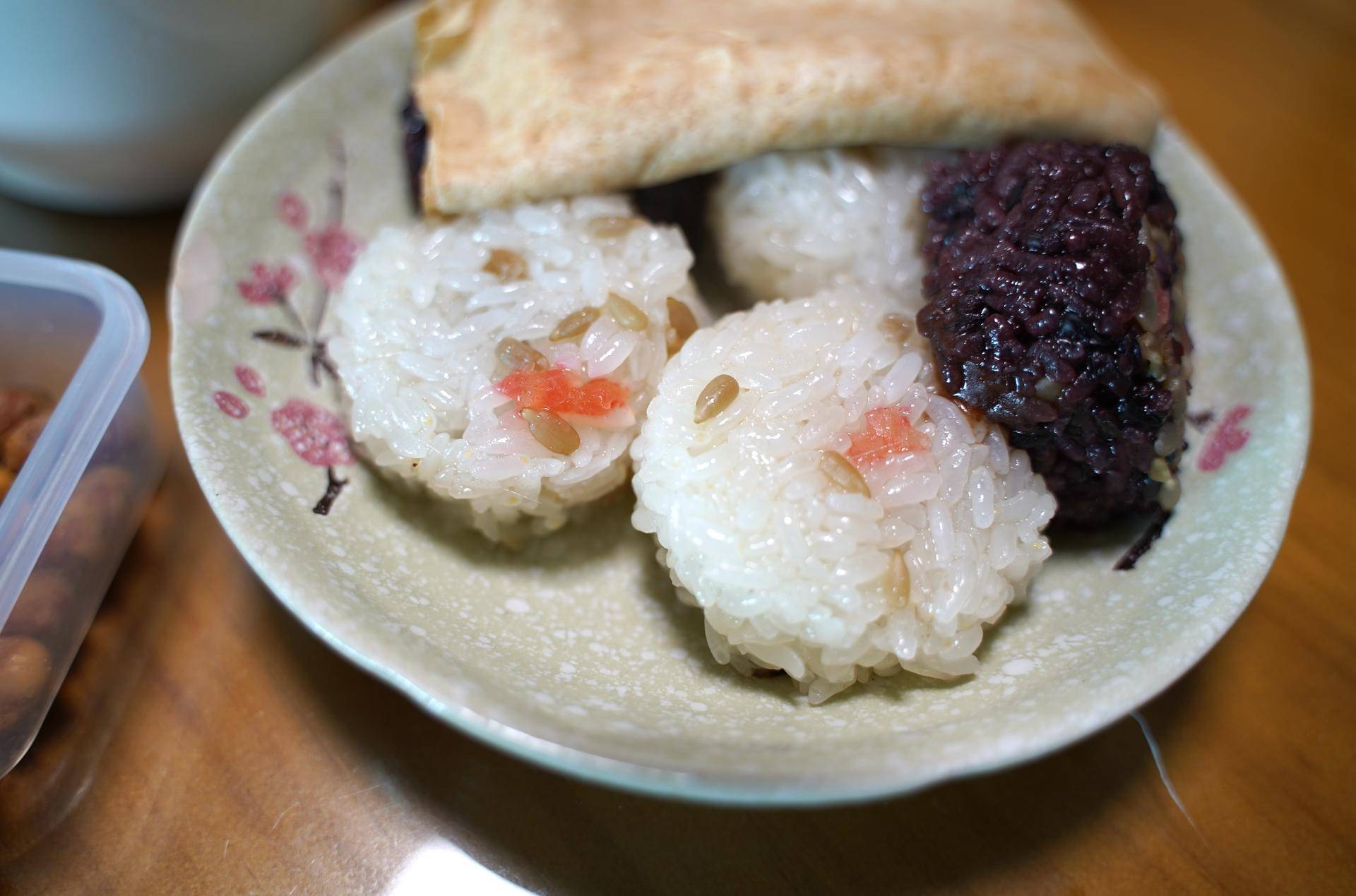 凯度蒸烤箱和美的哪个好,凯度蒸烤箱618什么价格