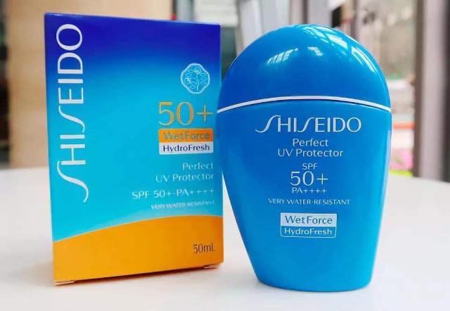 怎么选择一款适合自己的防晒 (10款防晒测评看看哪款最适合你)