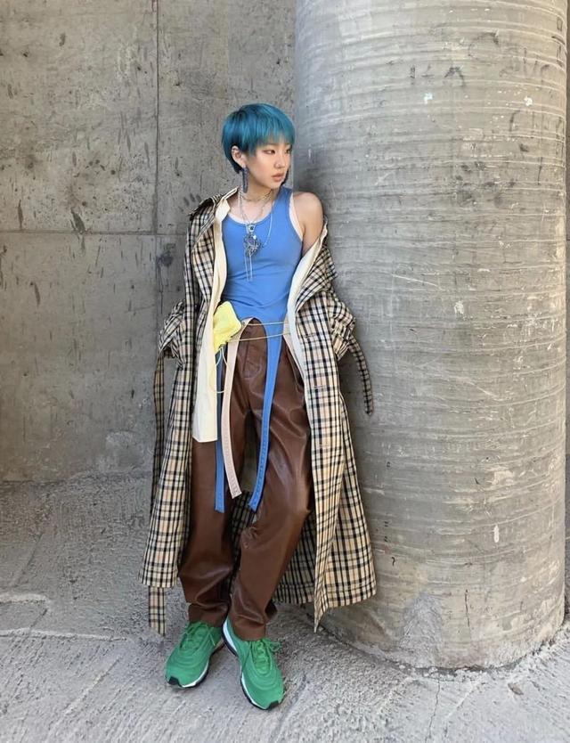 不知怎么搭配衣服？GO，跟着各国时尚博主们学穿搭！