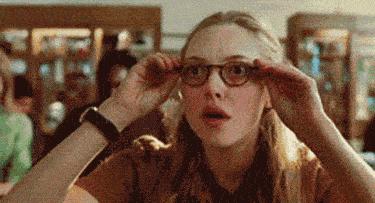 戴眼镜的女生美吗,戴眼镜女生为啥受欢迎