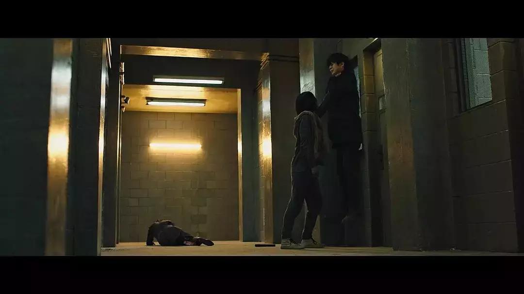 片长125分钟，拳拳到肉！韩国《新世界》导演的新片，质量又很高