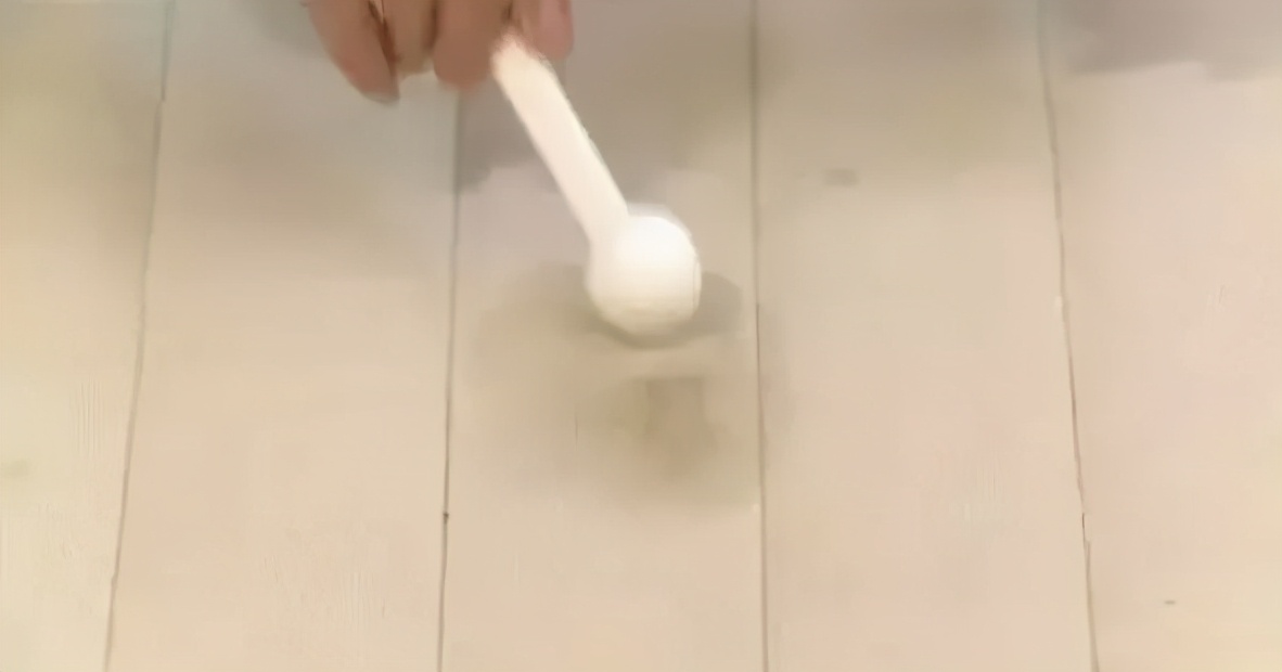 夏季清理床垫的三个步骤,春节打扫床垫