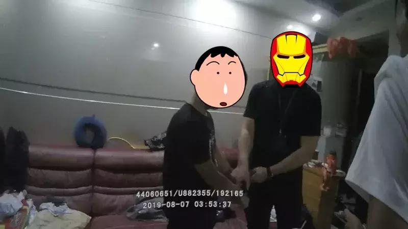 油耗子深夜出没警方上演极限抓捕,深夜遇到油耗子