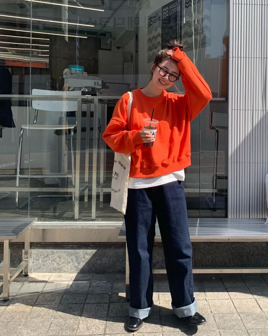 忽冷忽热的春天，这9个叠穿搭配让你时髦又好看