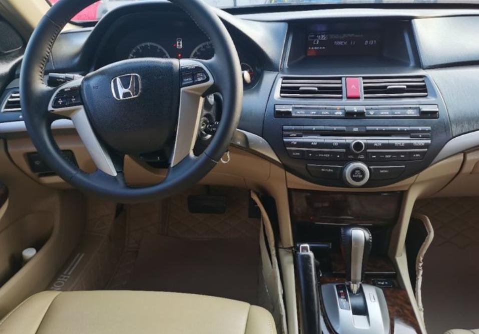 5万多能买到哪年的雅阁,5万左右的雅阁八代半