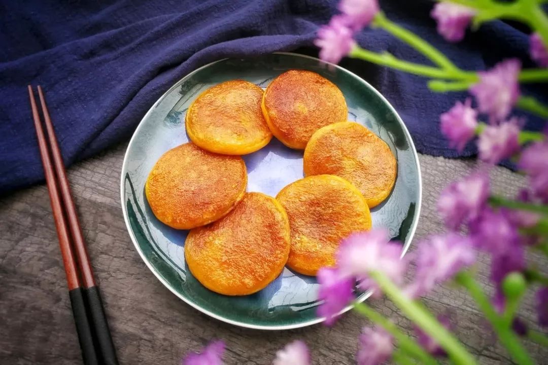 做南瓜饼很粘手揉不成饼怎么办,南瓜饼拿起来不粘手的妙招