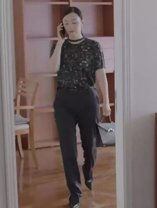 小欢喜王一笛衣品,小欢喜三位妈妈着装