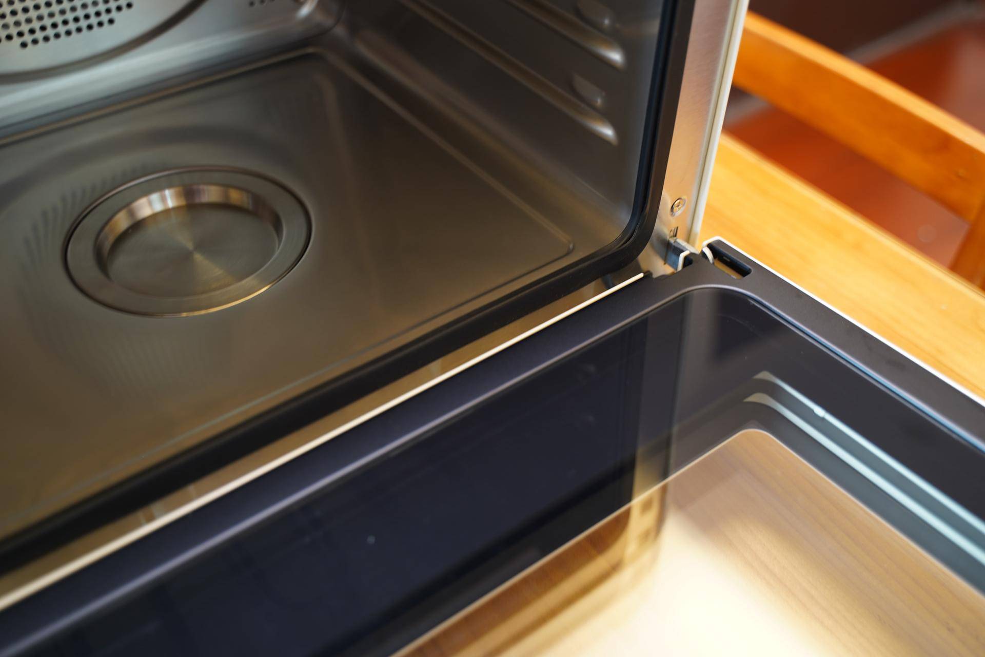 凯度蒸烤箱和美的哪个好,凯度蒸烤箱618什么价格