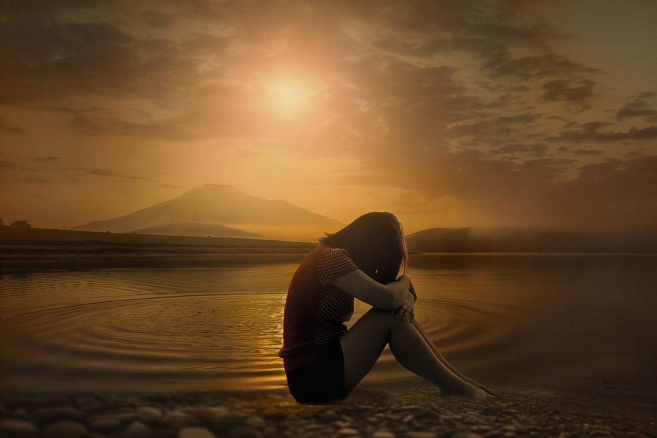 怀孕九个月要生了羊水破了,怀孕九个月要生了难产