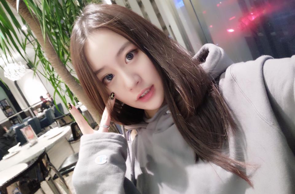 范志毅女儿和后妈参加节目视频,范志毅女儿最漂亮的照片