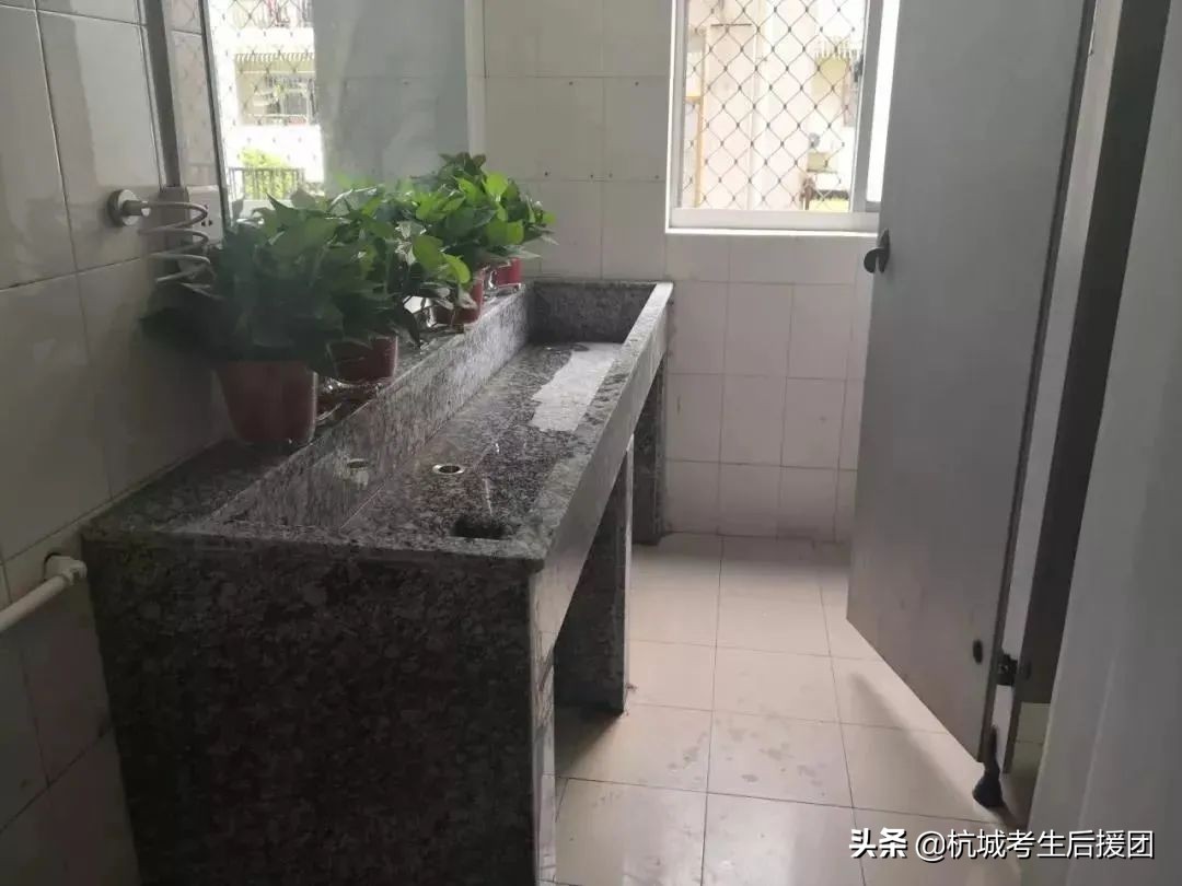 浙江高校住宿条件,中国高校宿舍条件