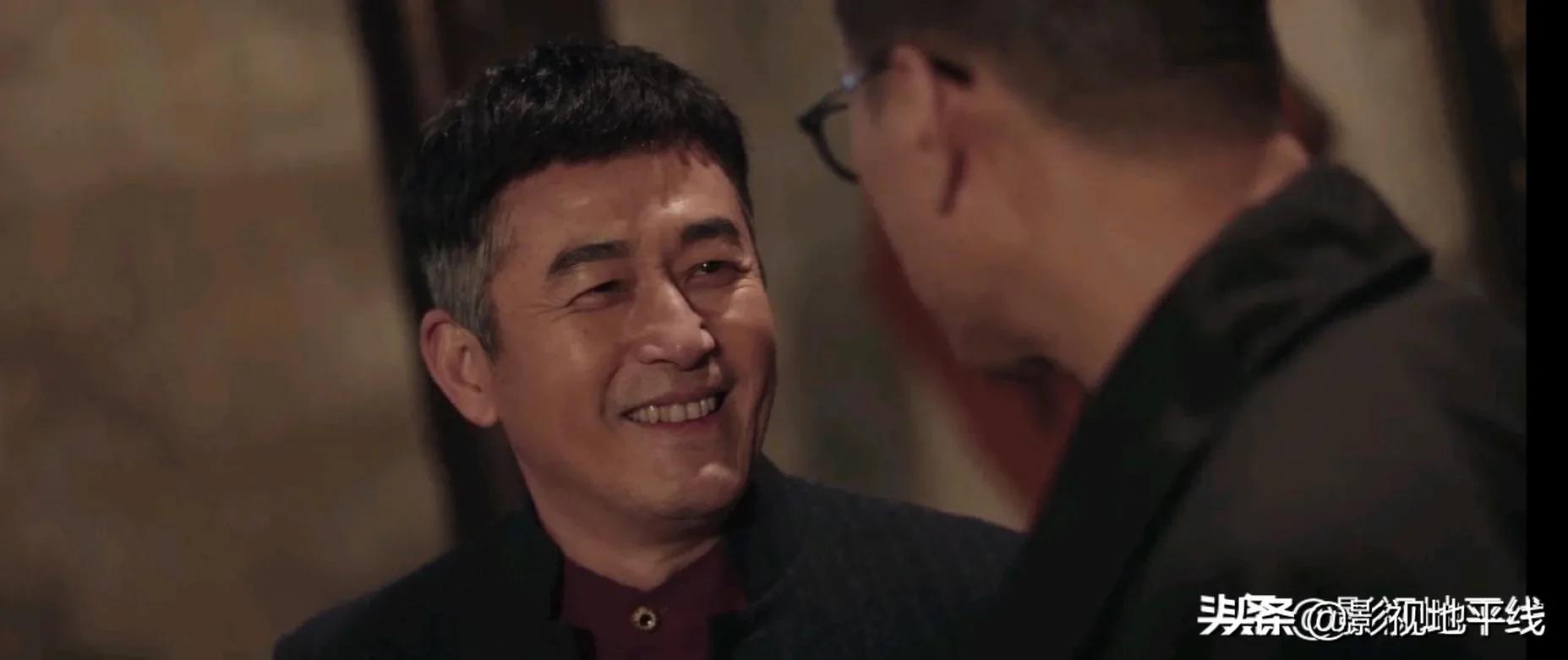 孙红雷得承认，在《扫黑风暴》里，他的演技输给了王志飞