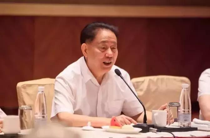 中国服装业老品牌“幸存者”——红豆，60余年传承续动力是什么？