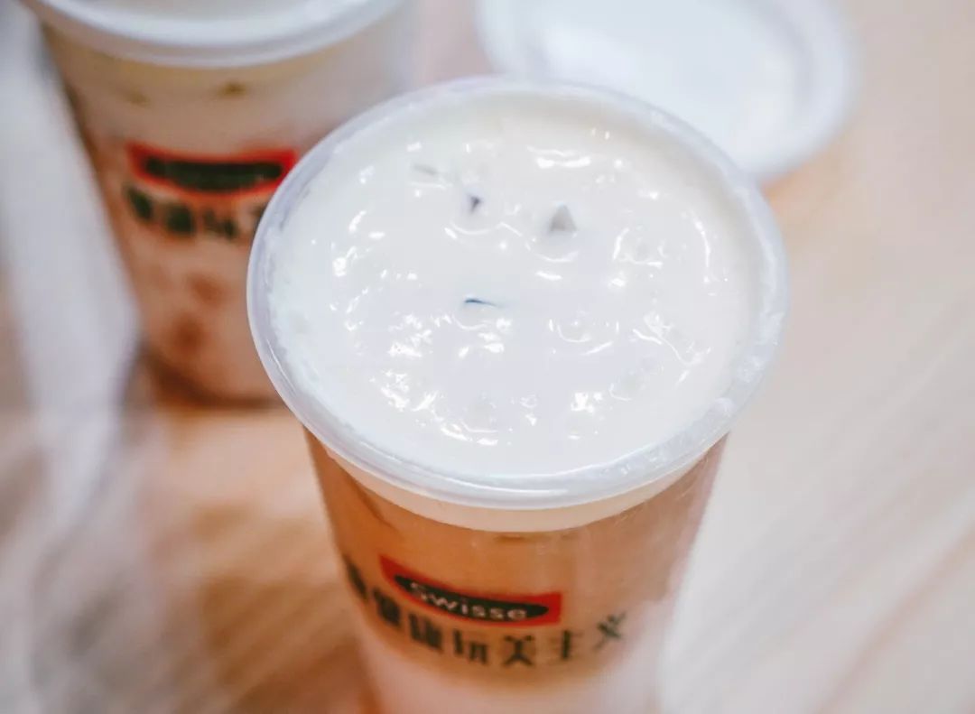 上海的夏天是个美丽的季节,swisse好喝的奶茶