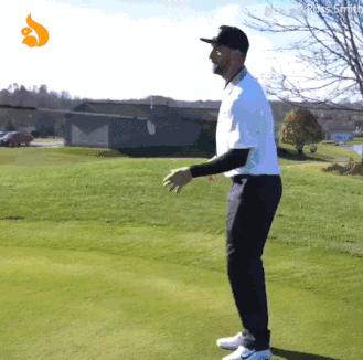 93岁奶奶恶搞27岁孙子一夜爆红！千万网友实力围观：奶奶太坑了！