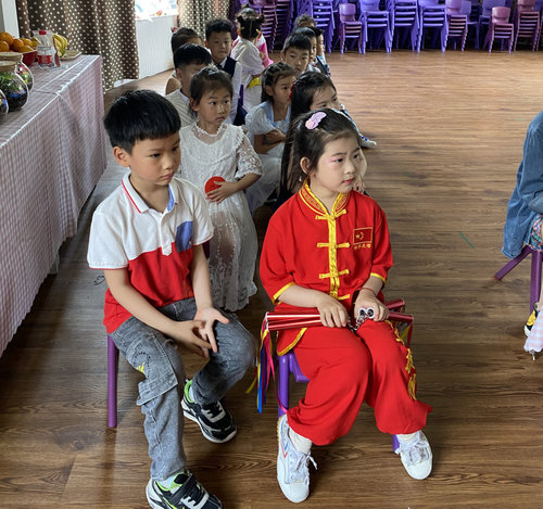 嘉兴庆安秀城诺亚舟,幼儿园小主持人比赛视频才艺表演