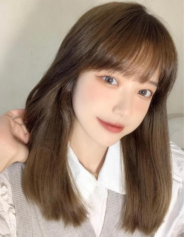 爱出油的头发是不是应该天天洗头,头发太爱油怎么办