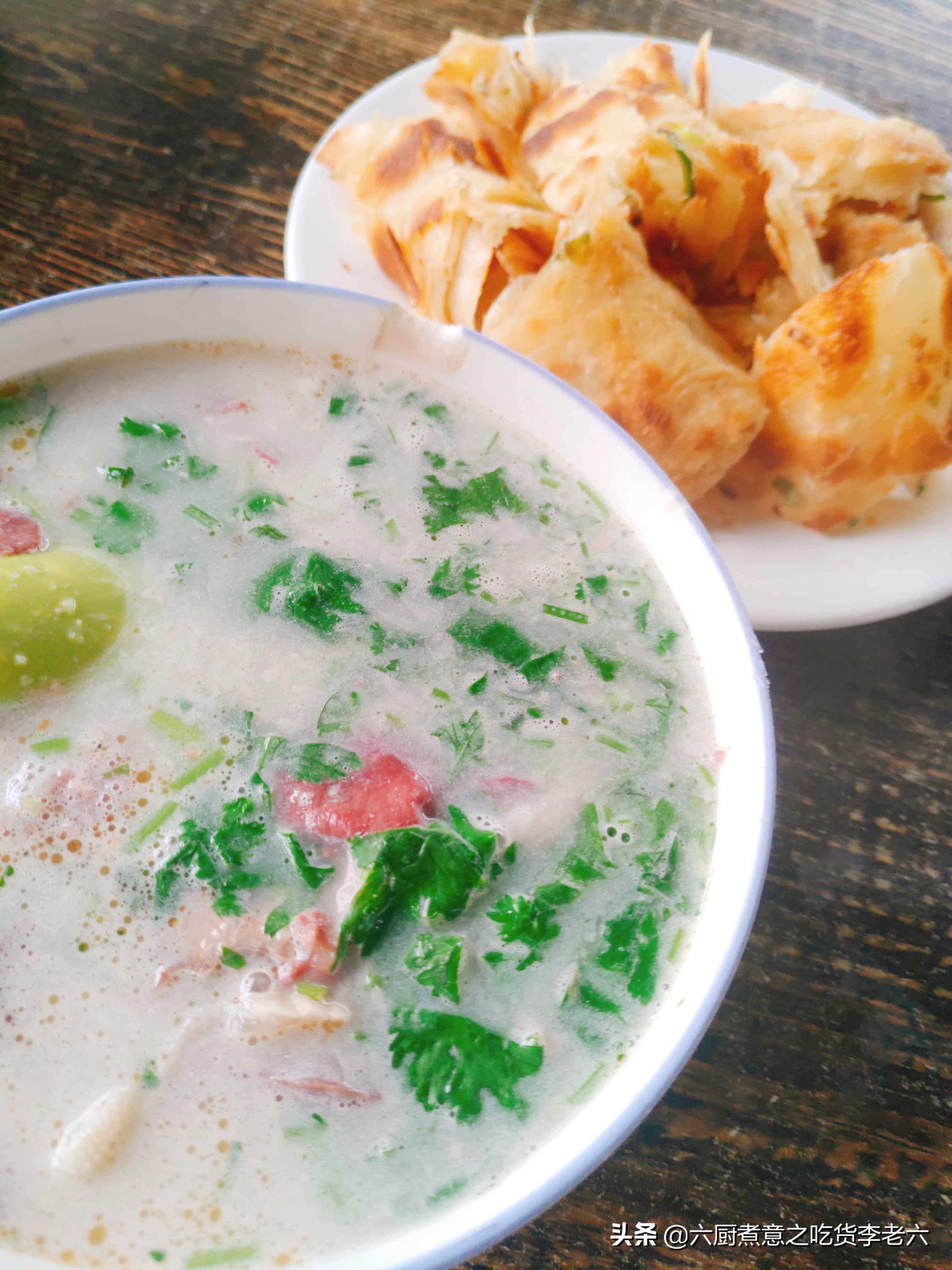 地锅熬羊汤需要焯水吗,羊杂汤配糖油饼