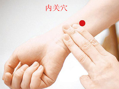 按三阴交穴位要关注什么,能延缓女人衰老的穴位三阴交穴