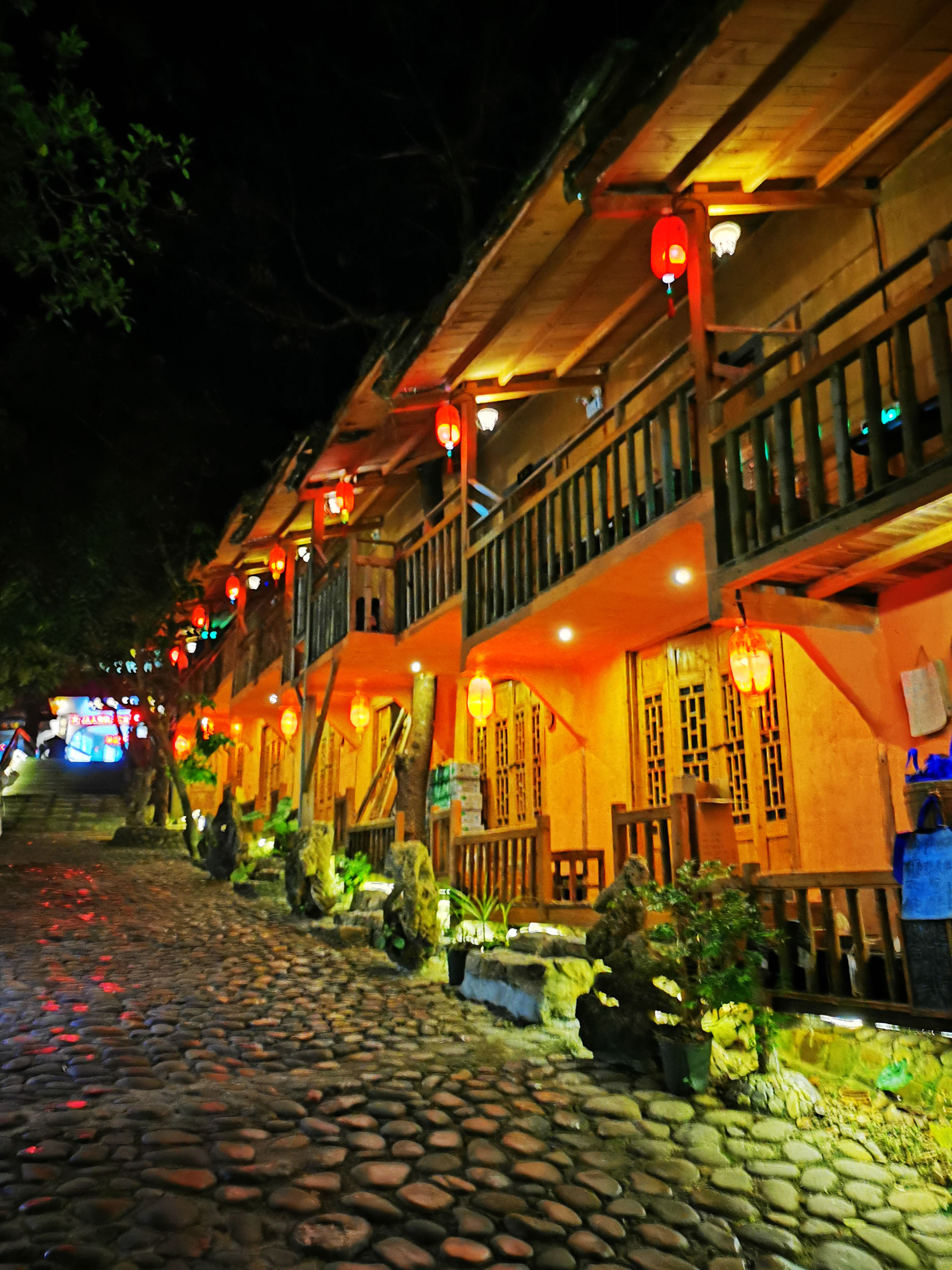 英德天门沟九州驿站套餐,英德九州驿站树上温泉