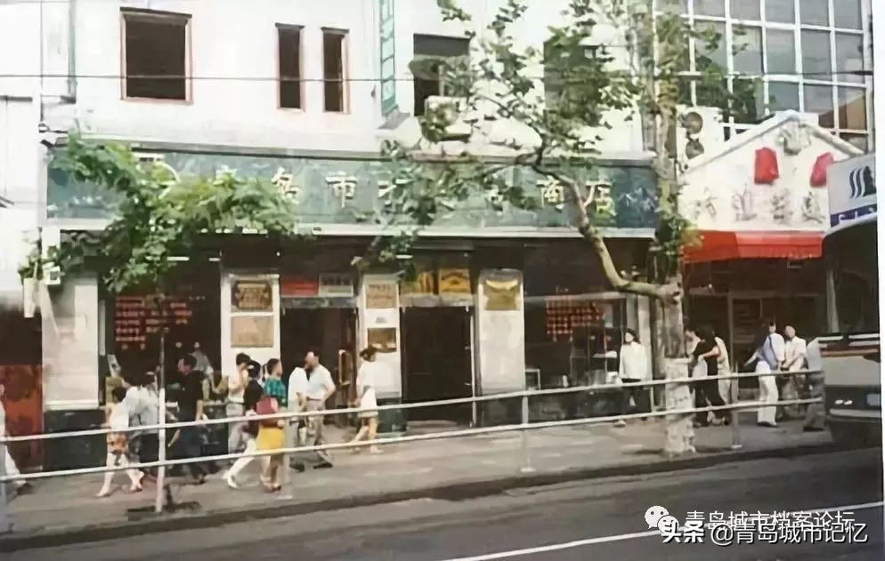 找寻老街里的老字号，珍贵旧影中的城市记忆