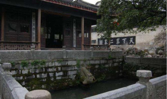 趵突泉天下第一泉水,趵突泉景区天下第一泉景区一样吗