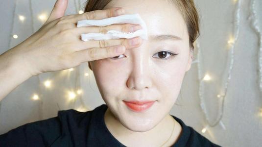 敏感性皮肤化妆步骤,皮肤敏感泛红化妆步骤是什么