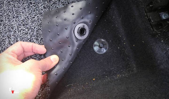 汽车脚垫pvc丝圈好不好,有一层全包汽车丝圈脚垫