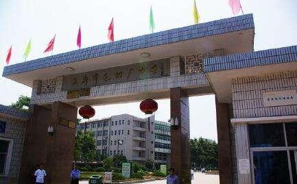 高考工厂毛坦厂中学今年上线人数,毛坦厂2021复读班高考成绩怎么样