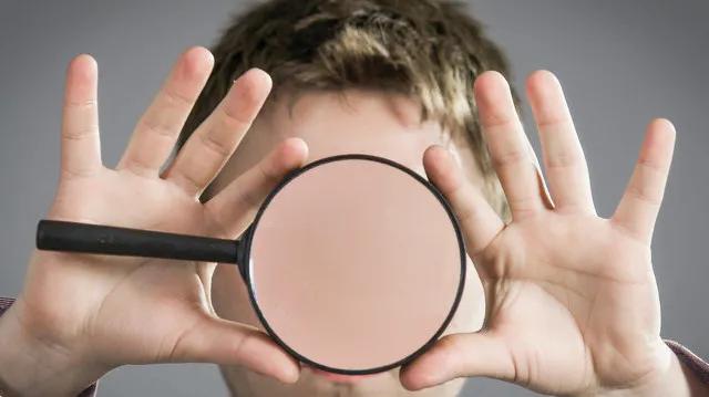 脸上长了很多小肉揪是什么东西,脸上长个小肉刺可以揪了吗