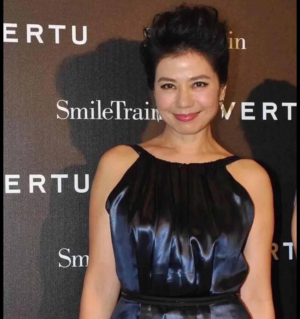 明星整容和不整容老去有什么区别,自然老去和整容明星的对比