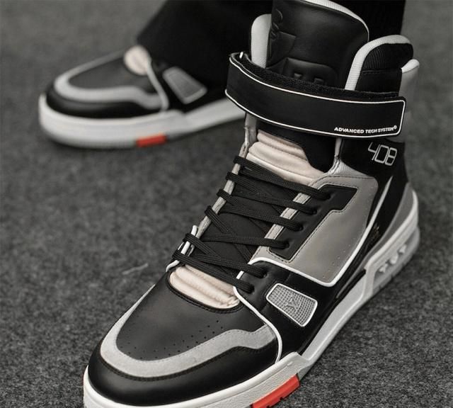 华伦天奴刘雯同款鞋,杨幂刘雯运动鞋