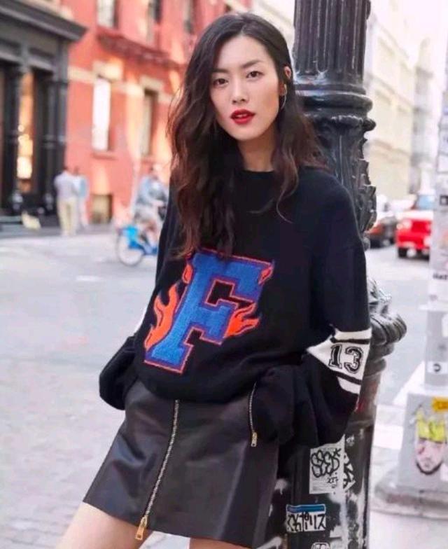 皮裙的高级穿搭,皮裙穿搭秋冬高级到膝盖