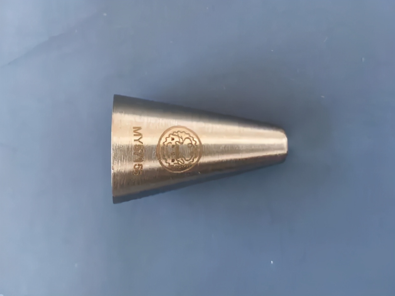 没有裱花袋裱花嘴泡芙奶油怎么挤,奶油裱花嘴怎么自做