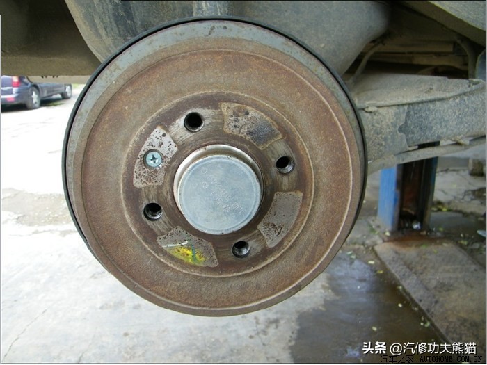 老普桑后轮鼓刹更换视频,老款桑塔纳鼓刹更换视频教程