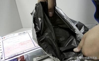 女孩子拆包裹,女生拆包裹