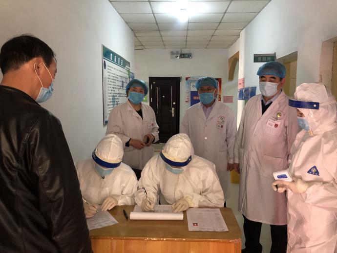 荣耀绽放红旗颂,荣耀绽放正能量