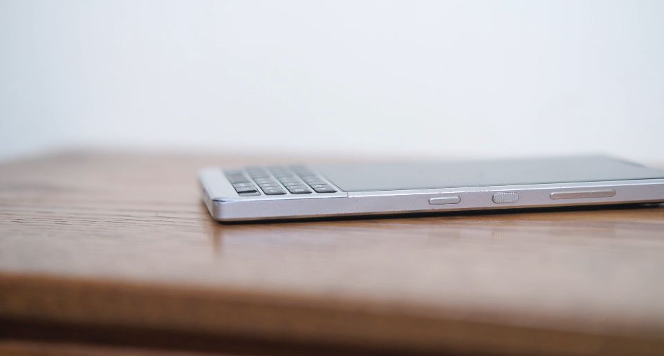 黑莓key2passportq30,黑莓keyone和key2性能相差多少