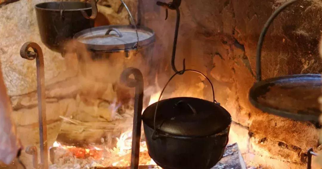 这种细思极恐的“橡木桶老汤”，造就了一众世界名酒