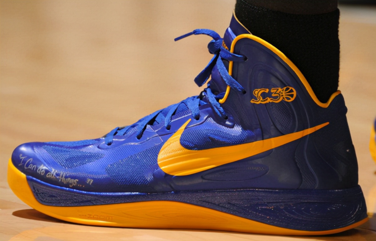 库里9中底结构图,库里9代曝光