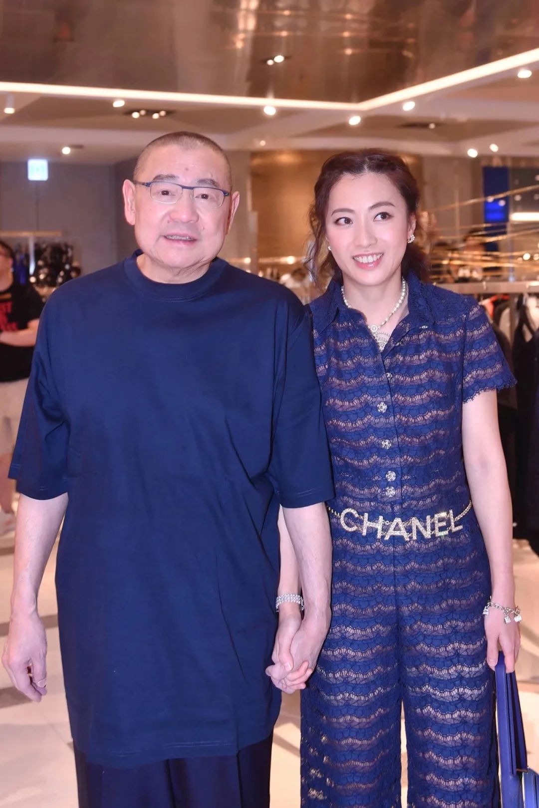 邓文迪身价多亿,邓文迪香港豪门