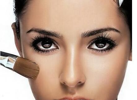 测评五块钱粉底液,测评5.9元粉底液