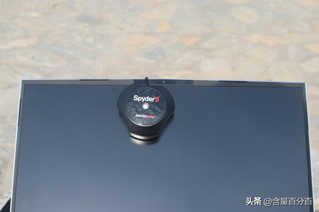 吃用生活品必买，但核心还是CPU、校色仪和主板