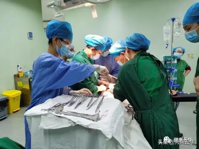抢救宫外孕患者的报道,医院生死时速抢救病人